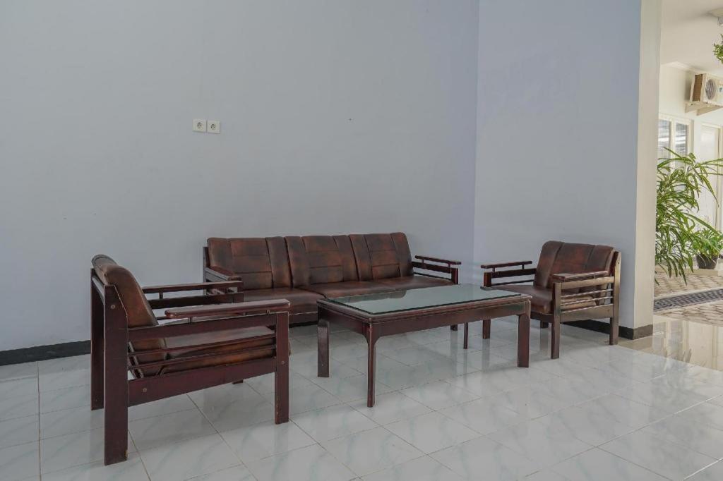 Oyo 477 Raka Residence Syariah Purwoharjo Banyuwangi Banyuwangi  Exterior foto