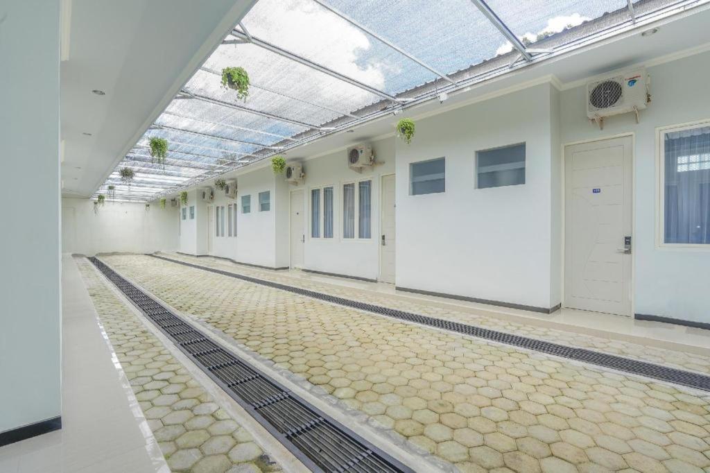Oyo 477 Raka Residence Syariah Purwoharjo Banyuwangi Banyuwangi  Exterior foto