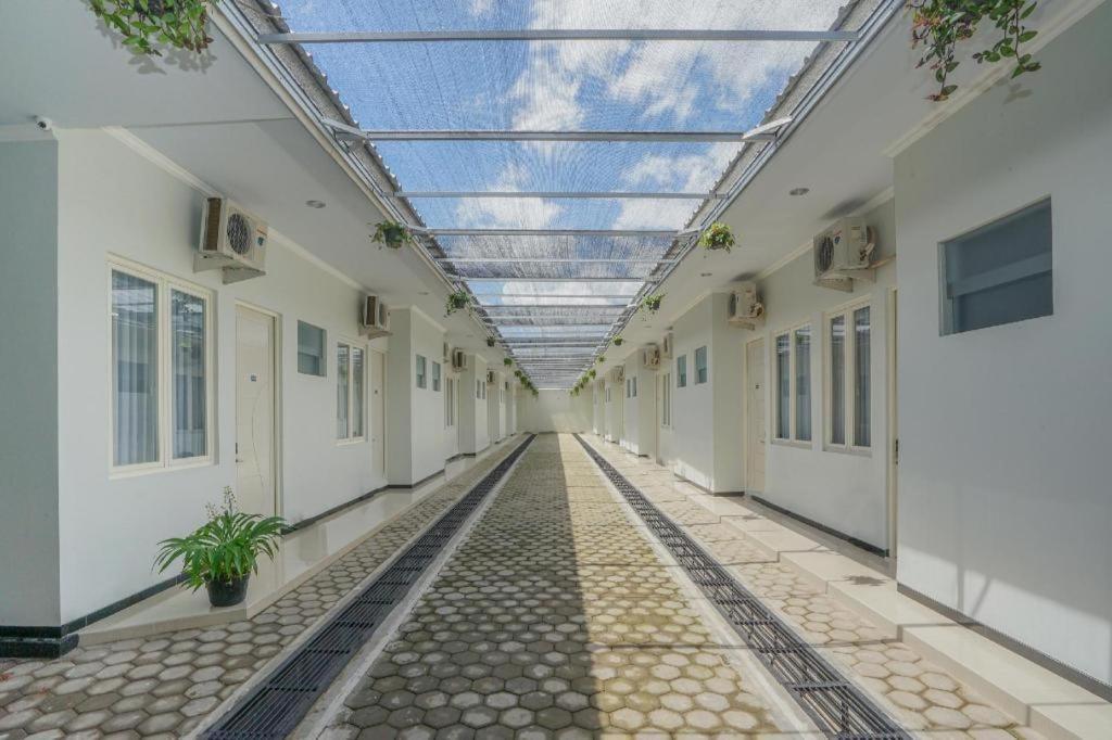 Oyo 477 Raka Residence Syariah Purwoharjo Banyuwangi Banyuwangi  Exterior foto