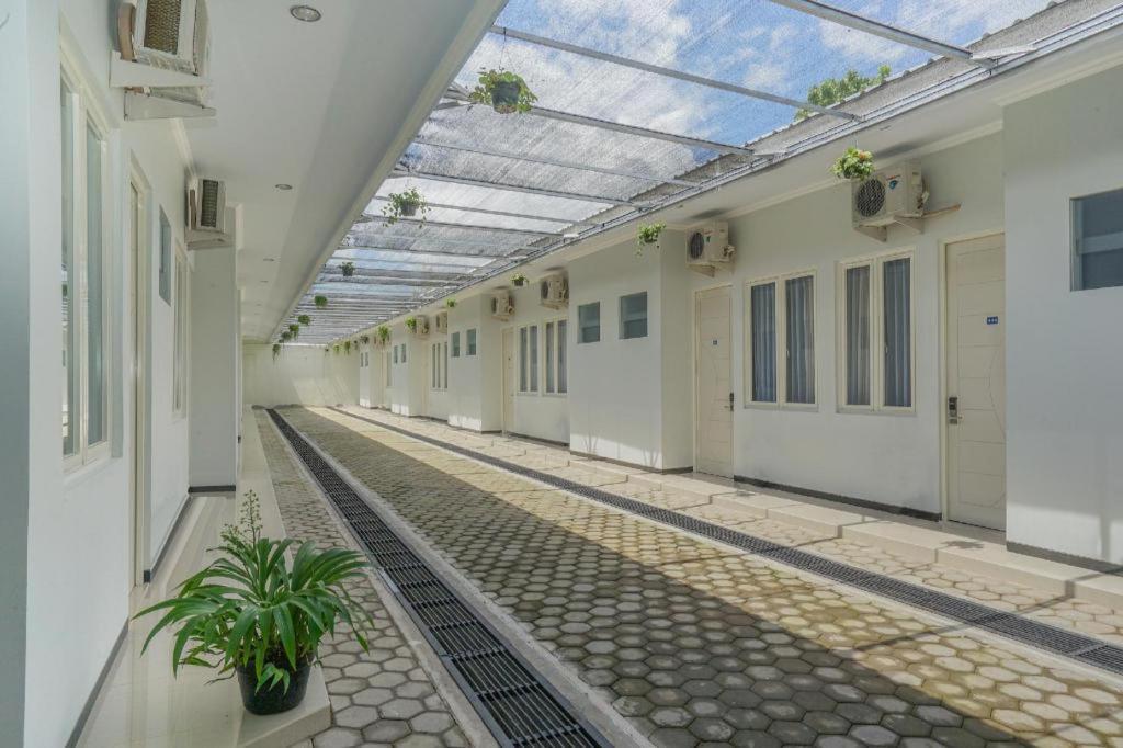 Oyo 477 Raka Residence Syariah Purwoharjo Banyuwangi Banyuwangi  Exterior foto